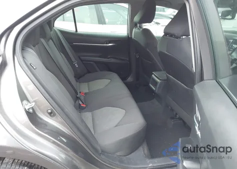 2020 Toyota Camry Le z USA, uszkodzony, nr VIN 4T1L11AK7LU953684